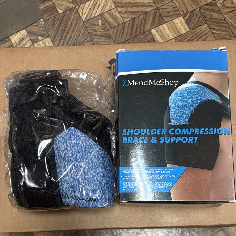 MendMeShop Compression Shoulder Brace & Support. Adult Small